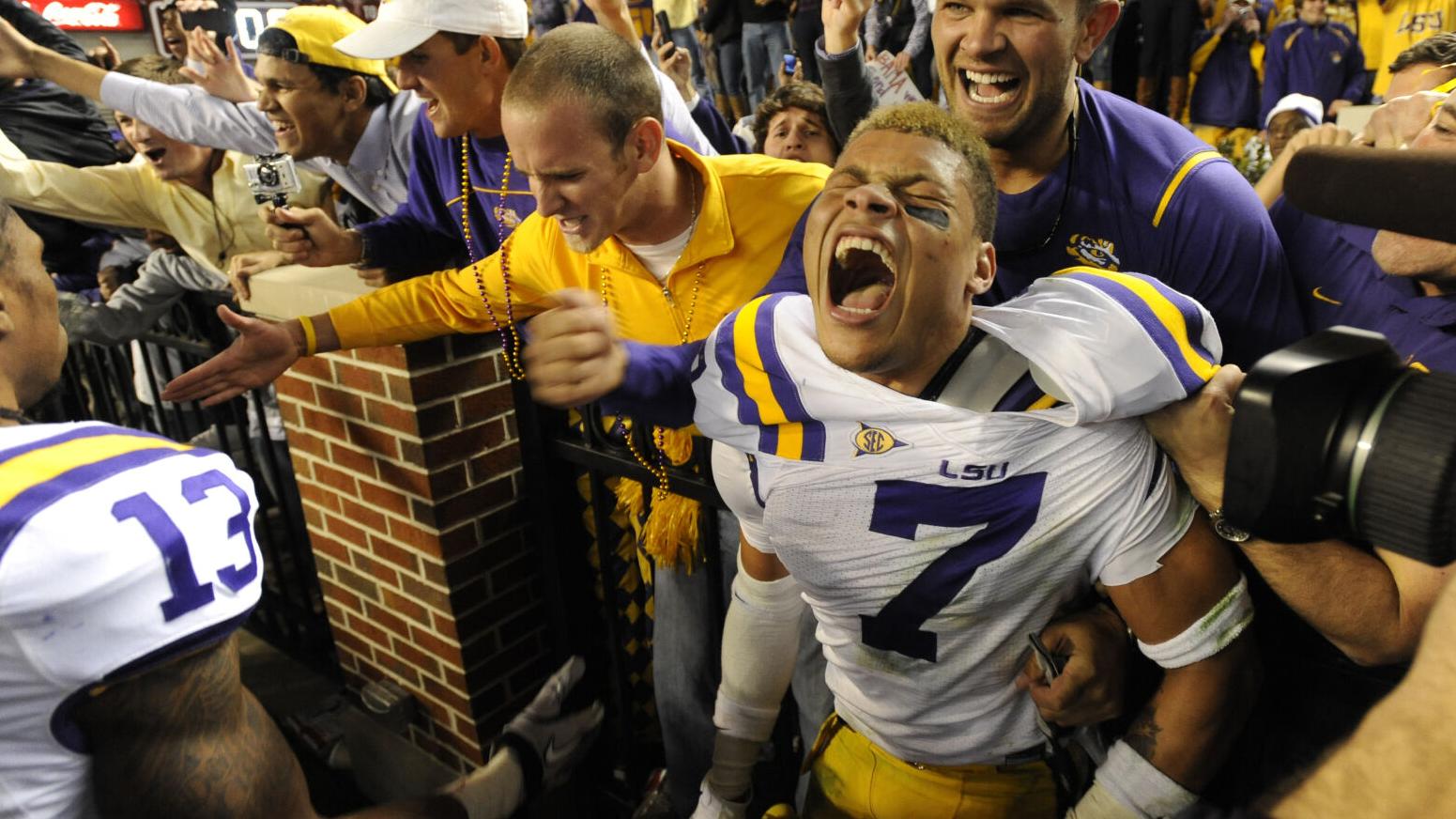 The Saints are suddenly signing LSU greats. Here's how Tyrann Mathieu, other Tigers reacted.